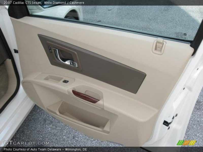 White Diamond / Cashmere 2007 Cadillac CTS Sedan