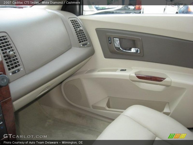 White Diamond / Cashmere 2007 Cadillac CTS Sedan