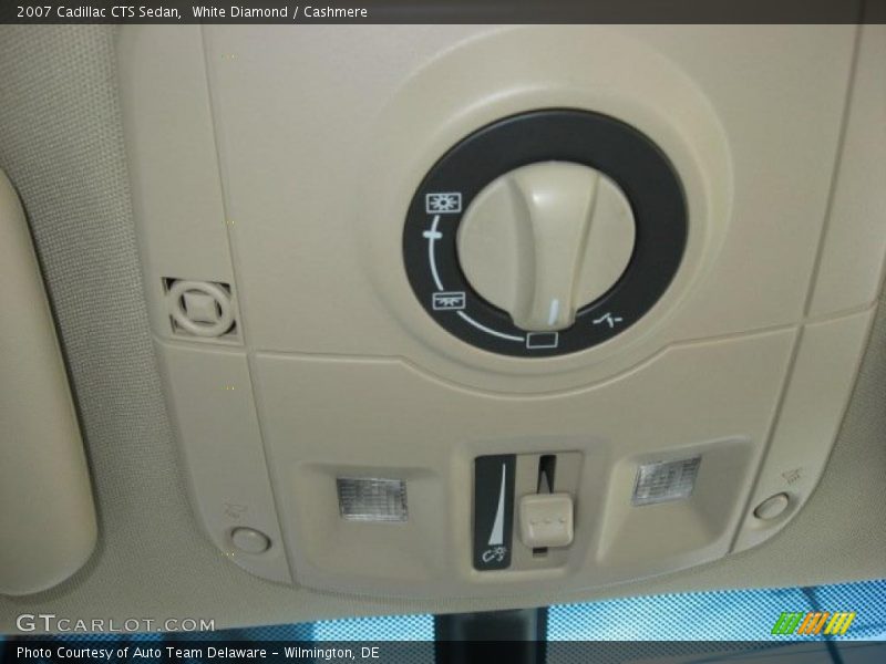 White Diamond / Cashmere 2007 Cadillac CTS Sedan