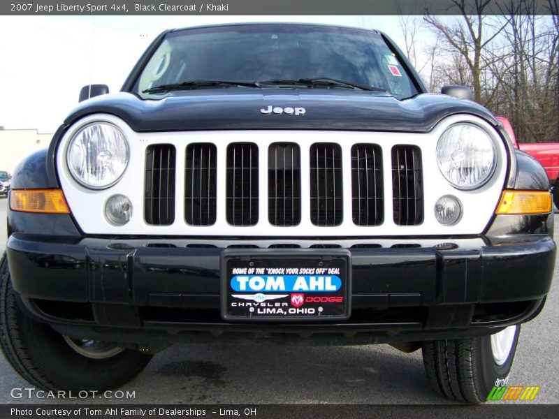 Black Clearcoat / Khaki 2007 Jeep Liberty Sport 4x4