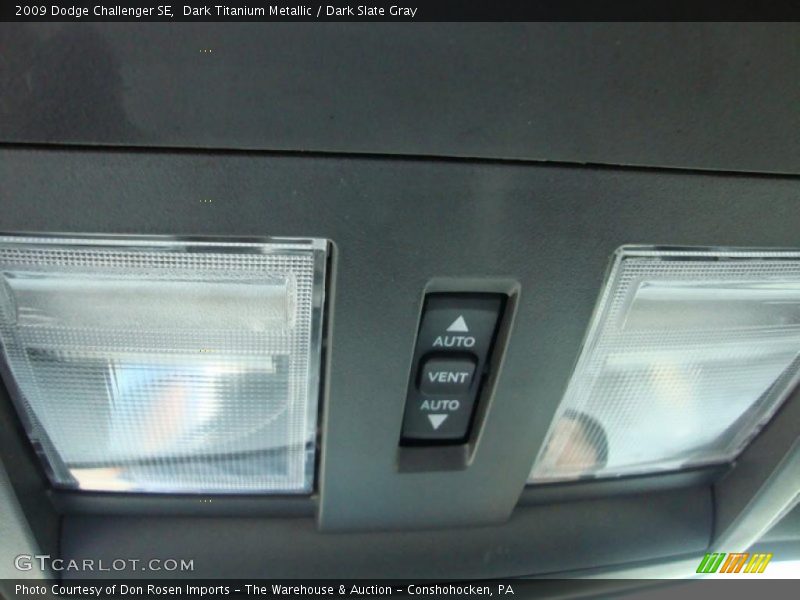 Dark Titanium Metallic / Dark Slate Gray 2009 Dodge Challenger SE