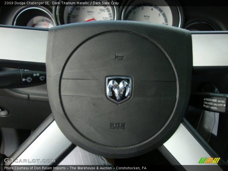 Dark Titanium Metallic / Dark Slate Gray 2009 Dodge Challenger SE
