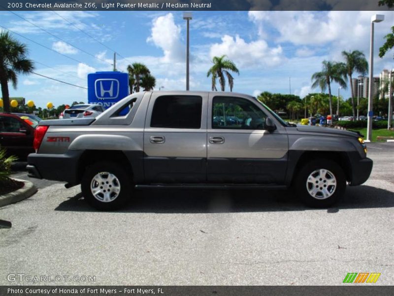 Light Pewter Metallic / Medium Neutral 2003 Chevrolet Avalanche Z66