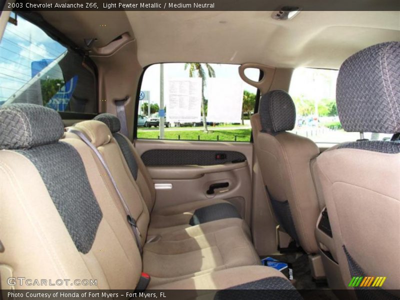 Light Pewter Metallic / Medium Neutral 2003 Chevrolet Avalanche Z66