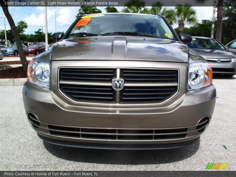 Light Khaki Metallic / Pastel Pebble Beige 2008 Dodge Caliber SE