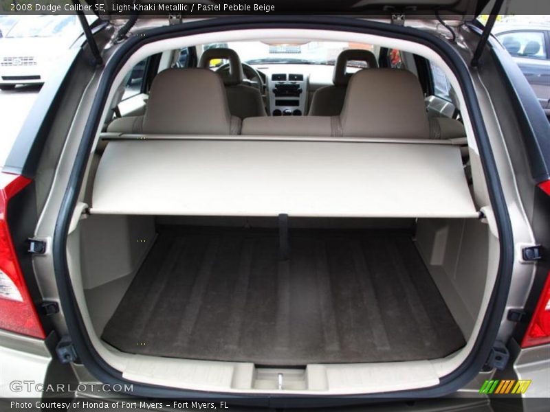 Light Khaki Metallic / Pastel Pebble Beige 2008 Dodge Caliber SE