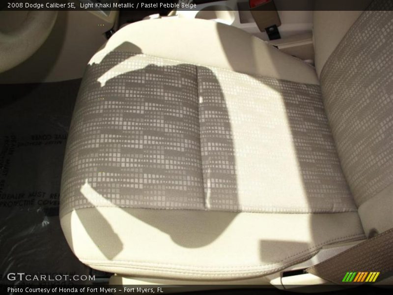 Light Khaki Metallic / Pastel Pebble Beige 2008 Dodge Caliber SE