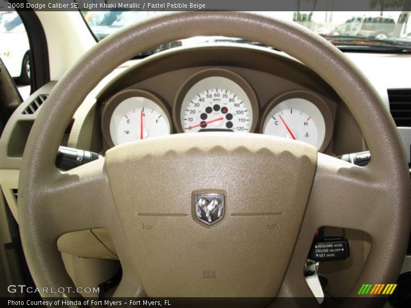 Light Khaki Metallic / Pastel Pebble Beige 2008 Dodge Caliber SE