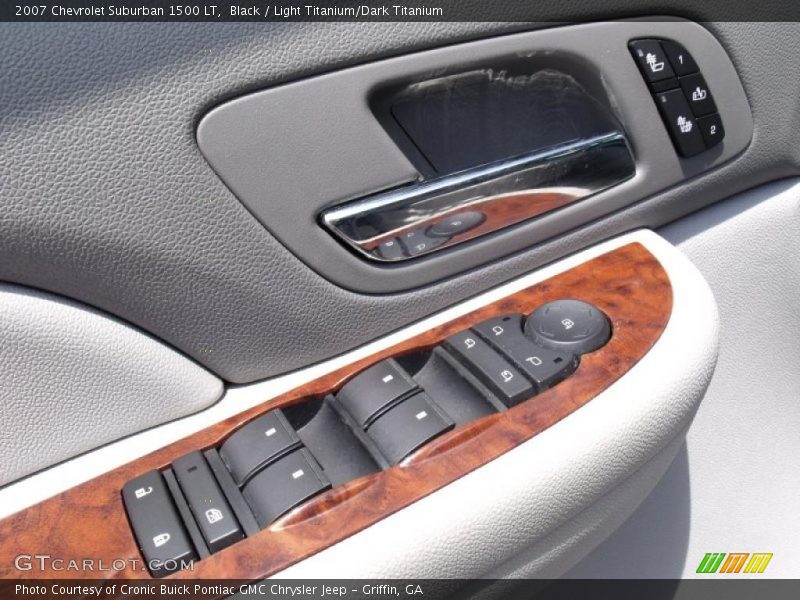 Black / Light Titanium/Dark Titanium 2007 Chevrolet Suburban 1500 LT