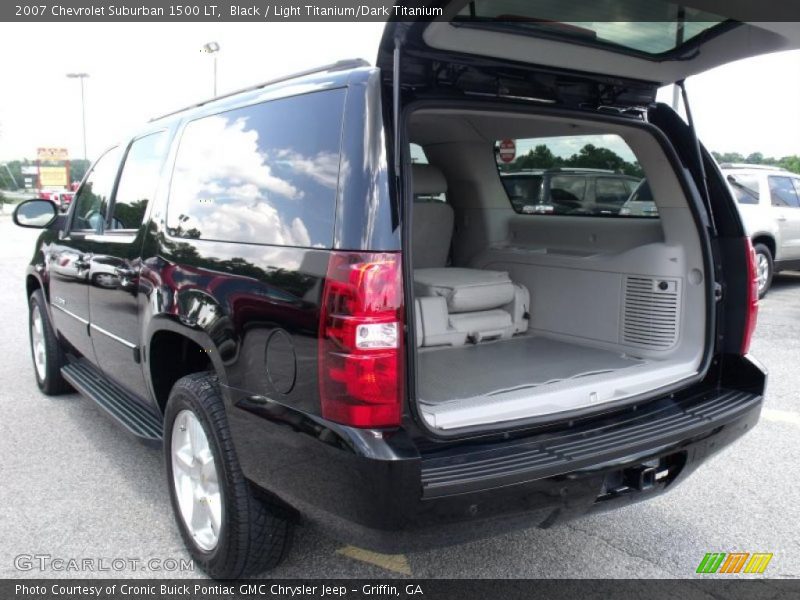 Black / Light Titanium/Dark Titanium 2007 Chevrolet Suburban 1500 LT