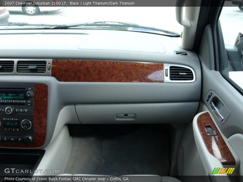 Black / Light Titanium/Dark Titanium 2007 Chevrolet Suburban 1500 LT