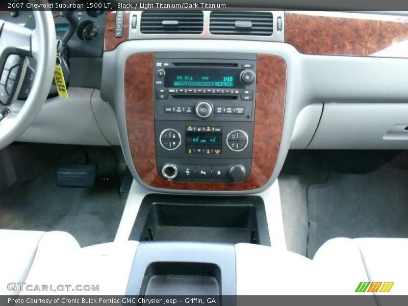 Black / Light Titanium/Dark Titanium 2007 Chevrolet Suburban 1500 LT
