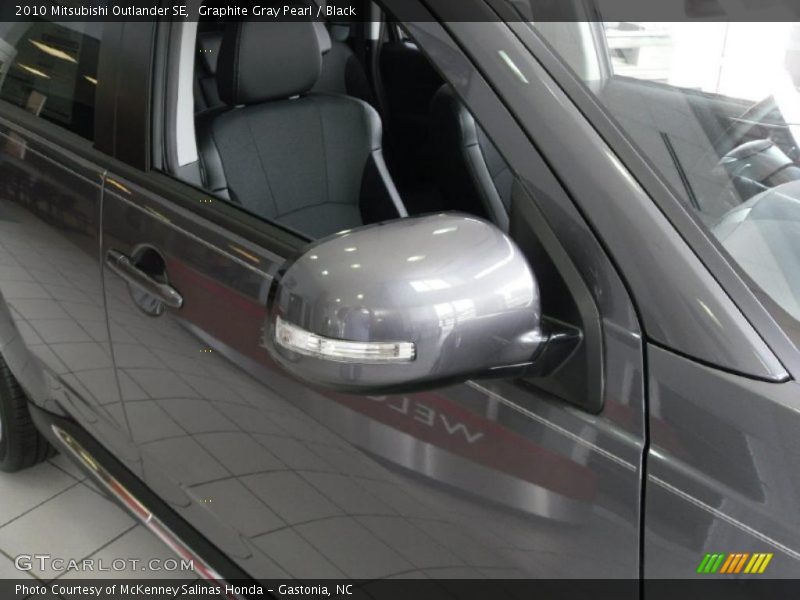 Graphite Gray Pearl / Black 2010 Mitsubishi Outlander SE