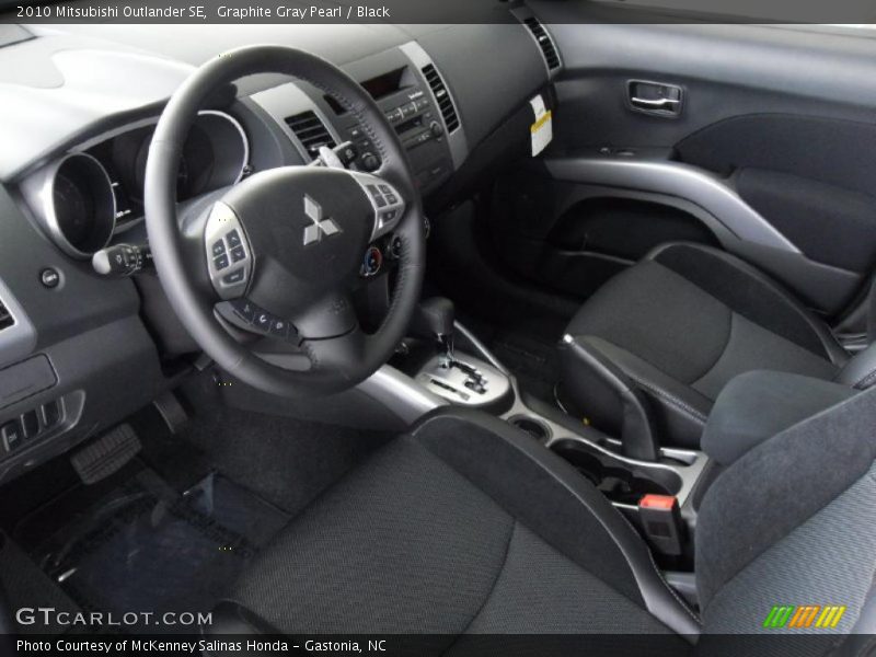 Graphite Gray Pearl / Black 2010 Mitsubishi Outlander SE