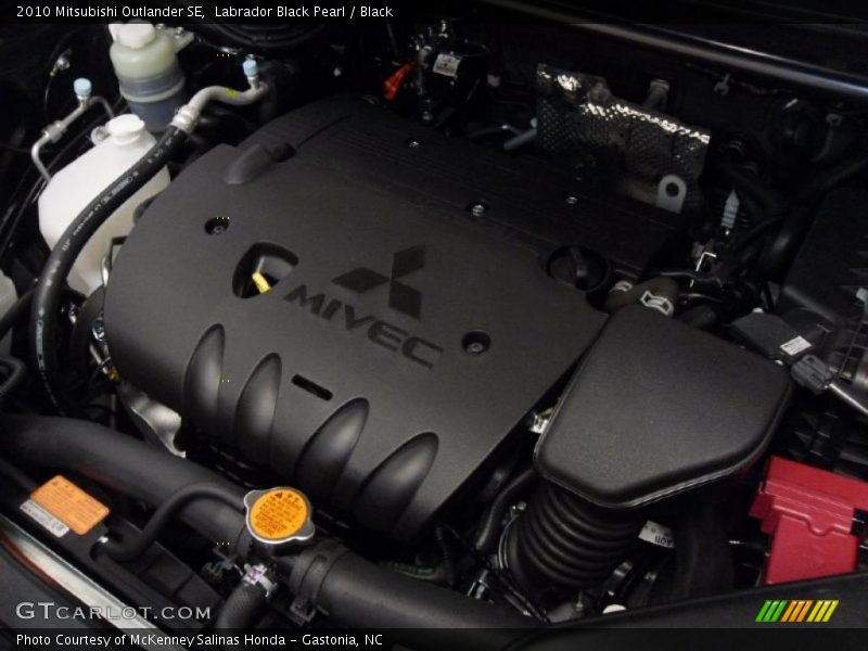 Labrador Black Pearl / Black 2010 Mitsubishi Outlander SE
