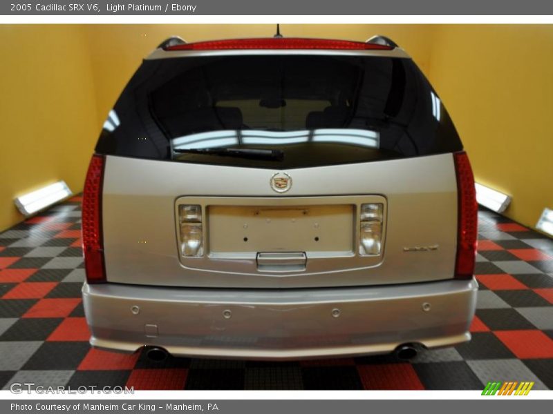 Light Platinum / Ebony 2005 Cadillac SRX V6