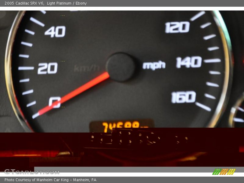 Light Platinum / Ebony 2005 Cadillac SRX V6
