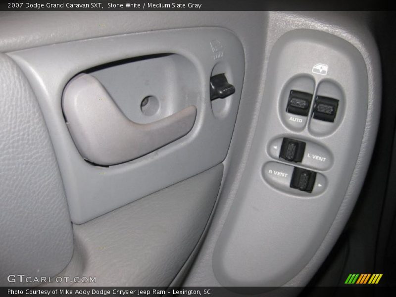 Stone White / Medium Slate Gray 2007 Dodge Grand Caravan SXT