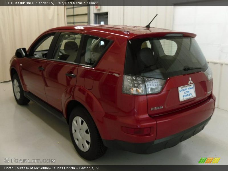 Rally Red Metallic / Black 2010 Mitsubishi Outlander ES