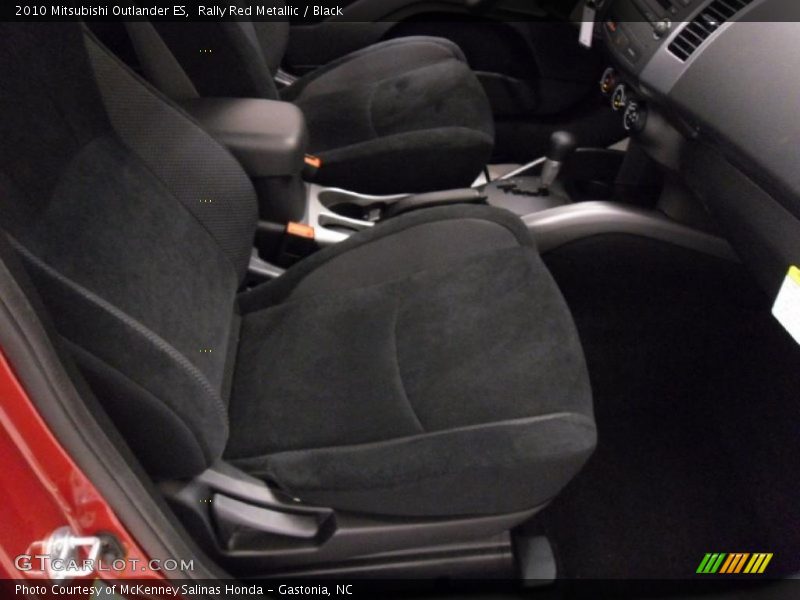 Rally Red Metallic / Black 2010 Mitsubishi Outlander ES