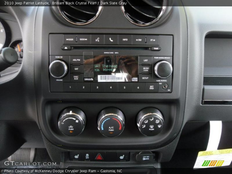 Brilliant Black Crystal Pearl / Dark Slate Gray 2010 Jeep Patriot Latitude