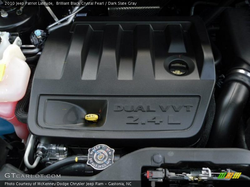 Brilliant Black Crystal Pearl / Dark Slate Gray 2010 Jeep Patriot Latitude