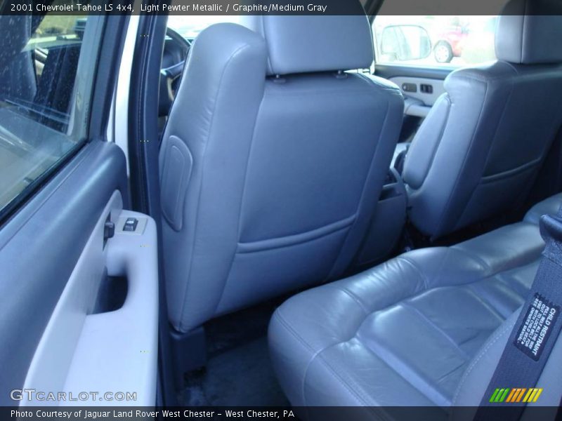 Light Pewter Metallic / Graphite/Medium Gray 2001 Chevrolet Tahoe LS 4x4