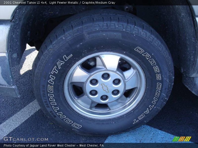 Light Pewter Metallic / Graphite/Medium Gray 2001 Chevrolet Tahoe LS 4x4