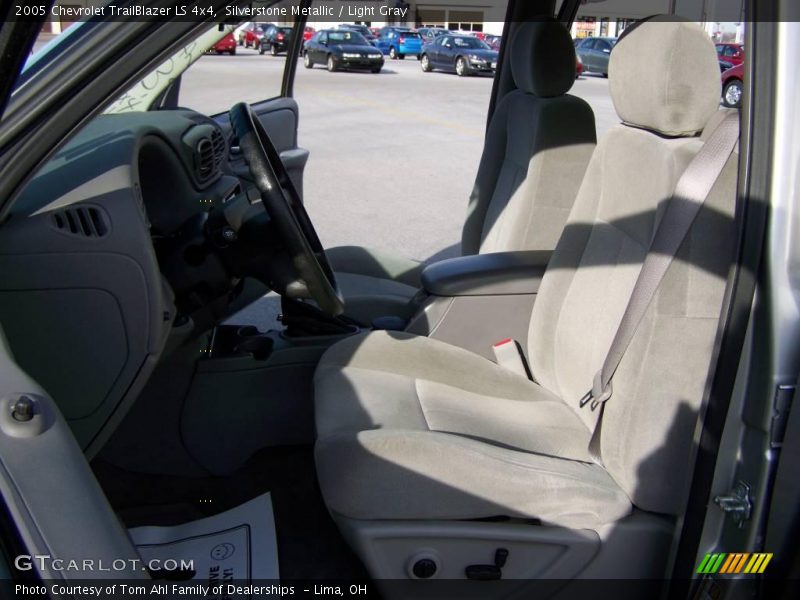 Silverstone Metallic / Light Gray 2005 Chevrolet TrailBlazer LS 4x4