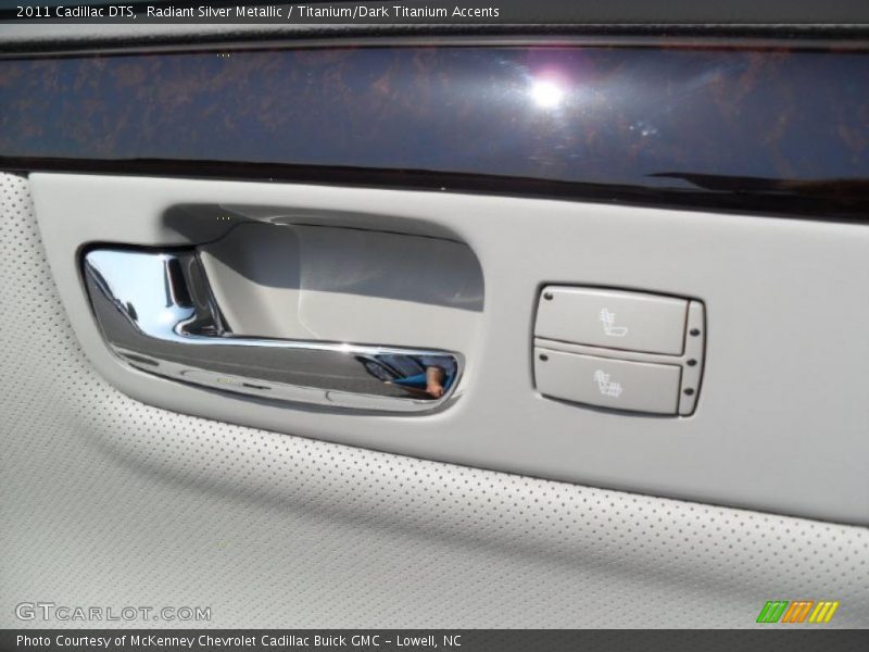 Radiant Silver Metallic / Titanium/Dark Titanium Accents 2011 Cadillac DTS