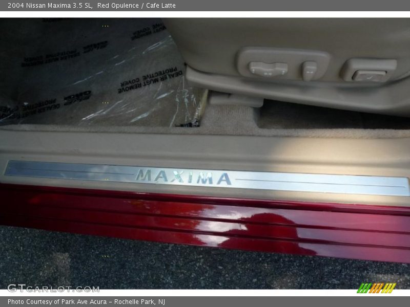 Red Opulence / Cafe Latte 2004 Nissan Maxima 3.5 SL
