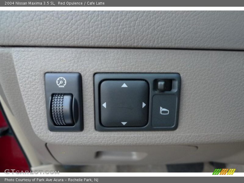Red Opulence / Cafe Latte 2004 Nissan Maxima 3.5 SL
