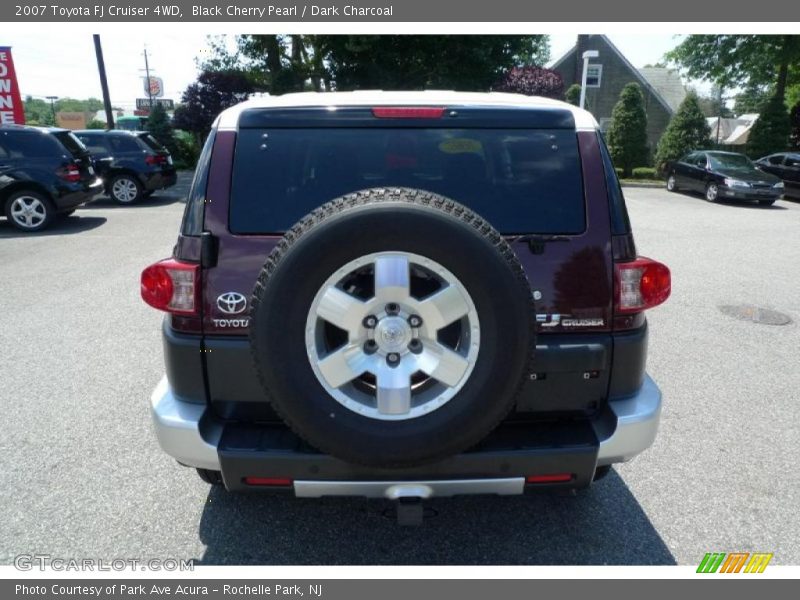 Black Cherry Pearl / Dark Charcoal 2007 Toyota FJ Cruiser 4WD