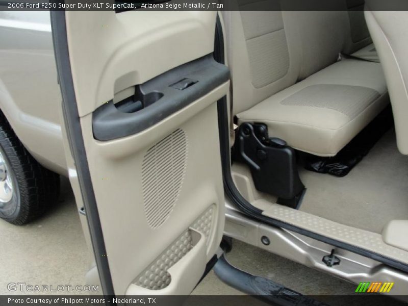 Arizona Beige Metallic / Tan 2006 Ford F250 Super Duty XLT SuperCab