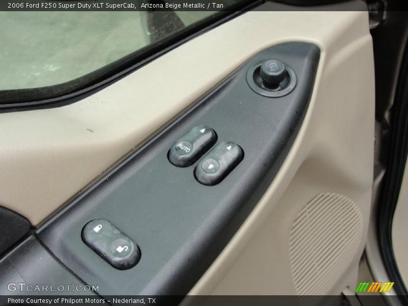 Arizona Beige Metallic / Tan 2006 Ford F250 Super Duty XLT SuperCab