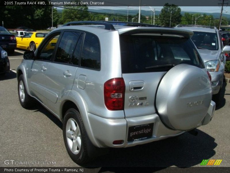 Titanium Metallic / Dark Charcoal 2005 Toyota RAV4 4WD