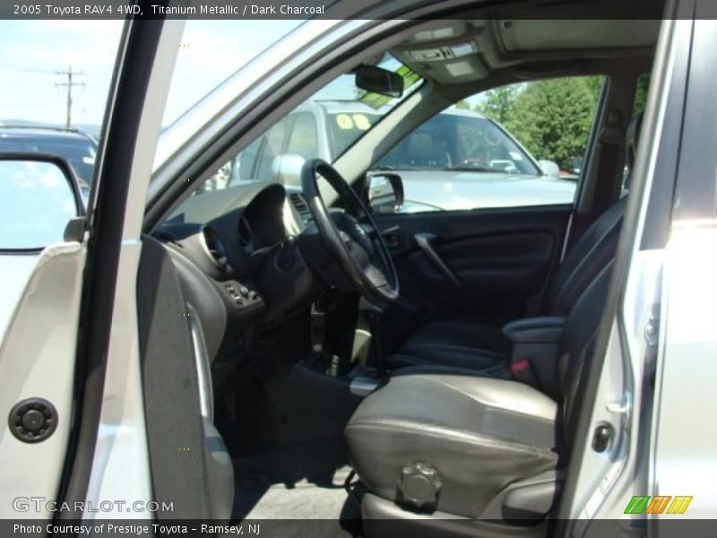 Titanium Metallic / Dark Charcoal 2005 Toyota RAV4 4WD