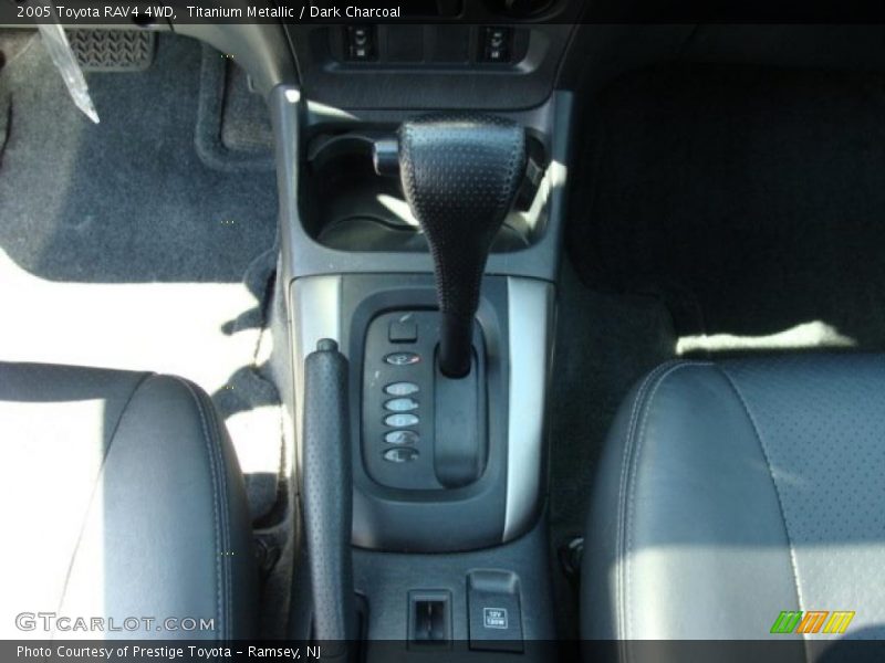 Titanium Metallic / Dark Charcoal 2005 Toyota RAV4 4WD