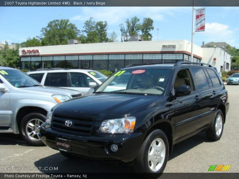 Black / Ivory Beige 2007 Toyota Highlander Limited 4WD