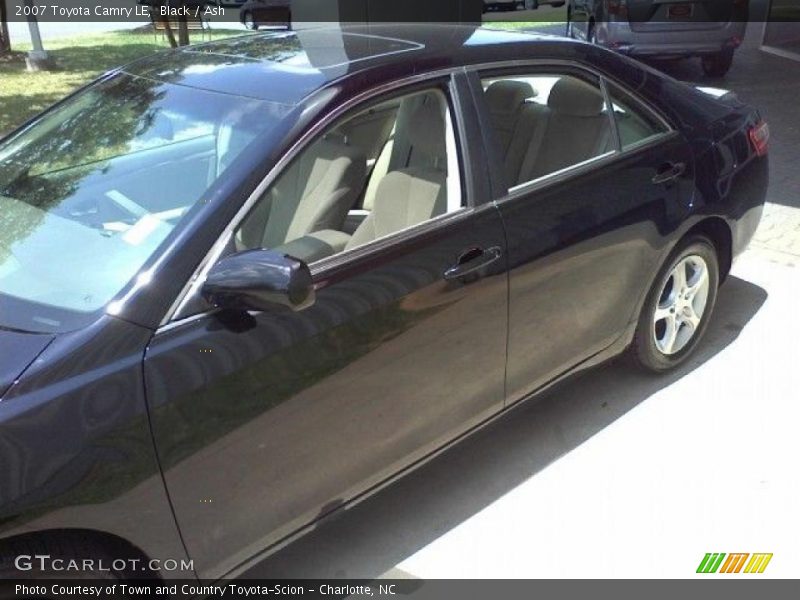 Black / Ash 2007 Toyota Camry LE