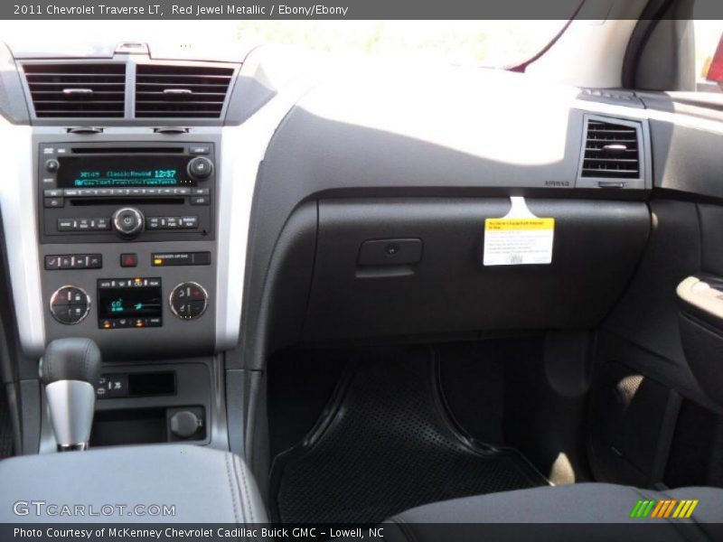 Red Jewel Metallic / Ebony/Ebony 2011 Chevrolet Traverse LT