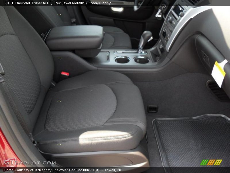 Red Jewel Metallic / Ebony/Ebony 2011 Chevrolet Traverse LT