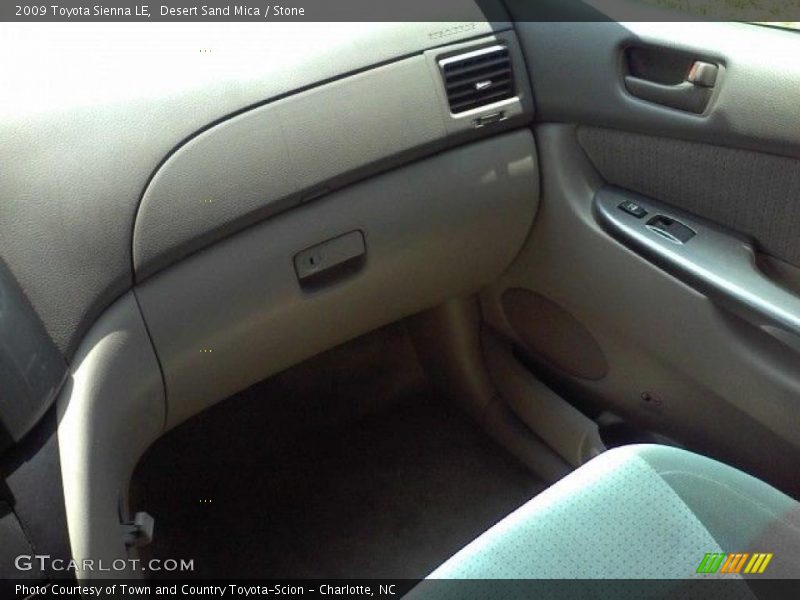 Desert Sand Mica / Stone 2009 Toyota Sienna LE