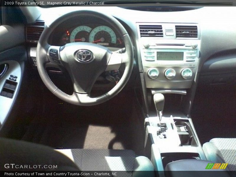 Magnetic Gray Metallic / Charcoal 2009 Toyota Camry SE