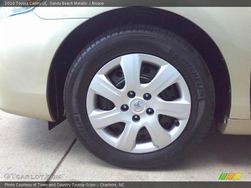 Sandy Beach Metallic / Bisque 2010 Toyota Camry LE