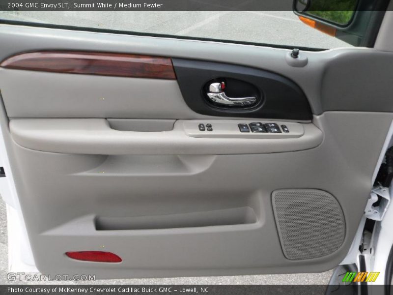 Summit White / Medium Pewter 2004 GMC Envoy SLT