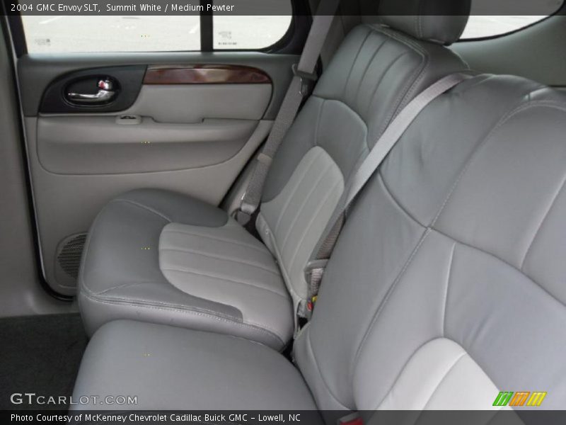 Summit White / Medium Pewter 2004 GMC Envoy SLT