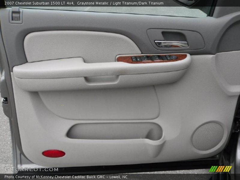 Graystone Metallic / Light Titanium/Dark Titanium 2007 Chevrolet Suburban 1500 LT 4x4