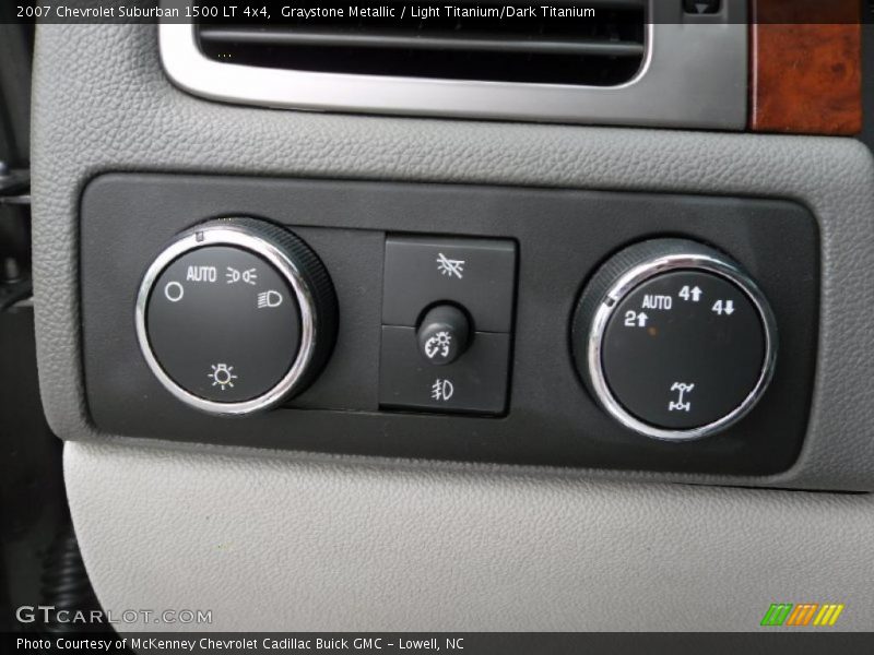 Graystone Metallic / Light Titanium/Dark Titanium 2007 Chevrolet Suburban 1500 LT 4x4
