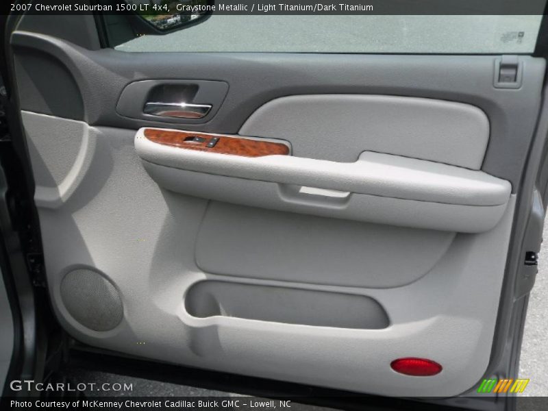 Graystone Metallic / Light Titanium/Dark Titanium 2007 Chevrolet Suburban 1500 LT 4x4